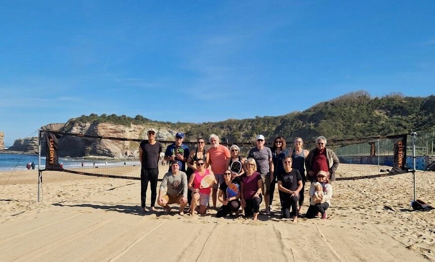 Beach tennis à Hendaye : comment un sport venu d’Italie s’impose sur le littoral français