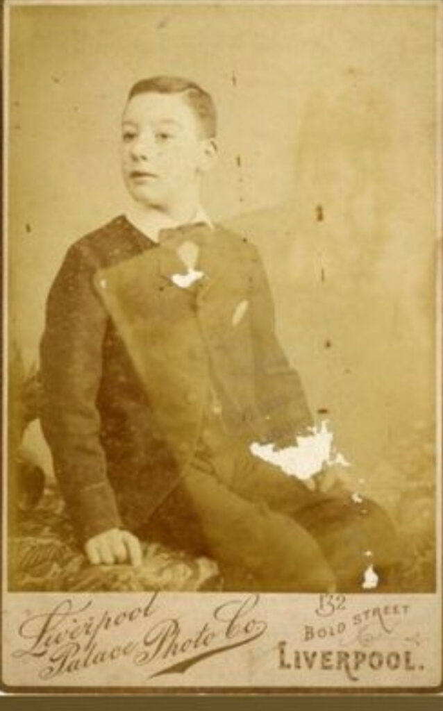 Titanic et mémoire irlandaise : comment une découverte intime éclaire l’histoire des migrations